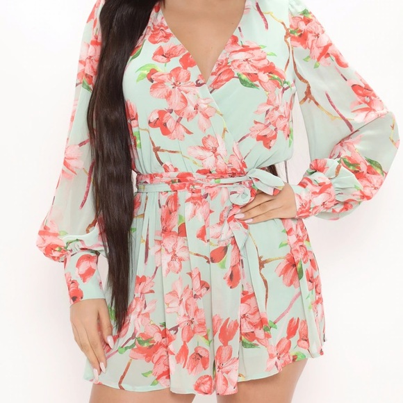 Floral Romper - Picture 3 of 4